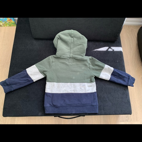 🍂 Oshkosh B’Gosh Sweater 🍂 - Picture 2 of 6